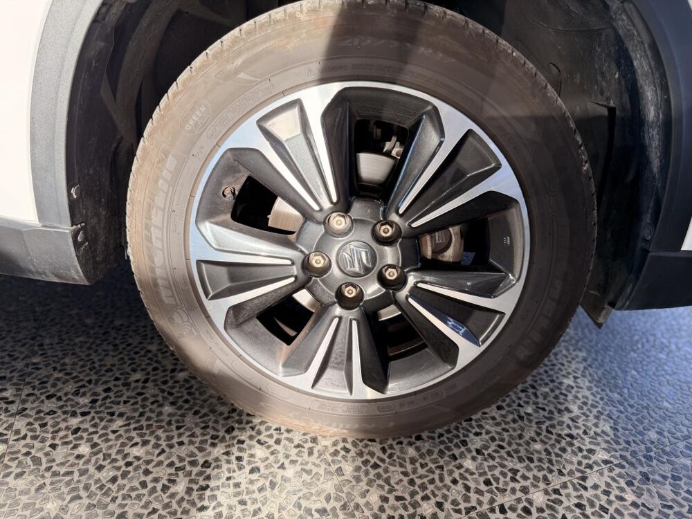 Vitara 1.0 BOOSTERJET 110CH STYLE 2WD GARANTIE CONSTRUCTEUR 2019 occasion 16000 Angoul&ecirc;me