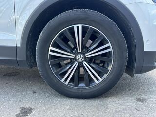 Tiguan 1.4 TSI Evo BlueMotion - 125 - BVM Carat - GARANTIE 12 MOIS 2018 occasion 33450 Montussan