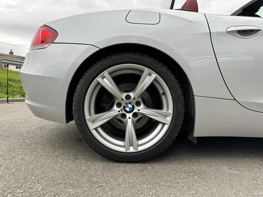 Z4 sDrive 23i - BVA ROADSTER E89 Confort PHASE 1 2009 occasion 33450 Montussan