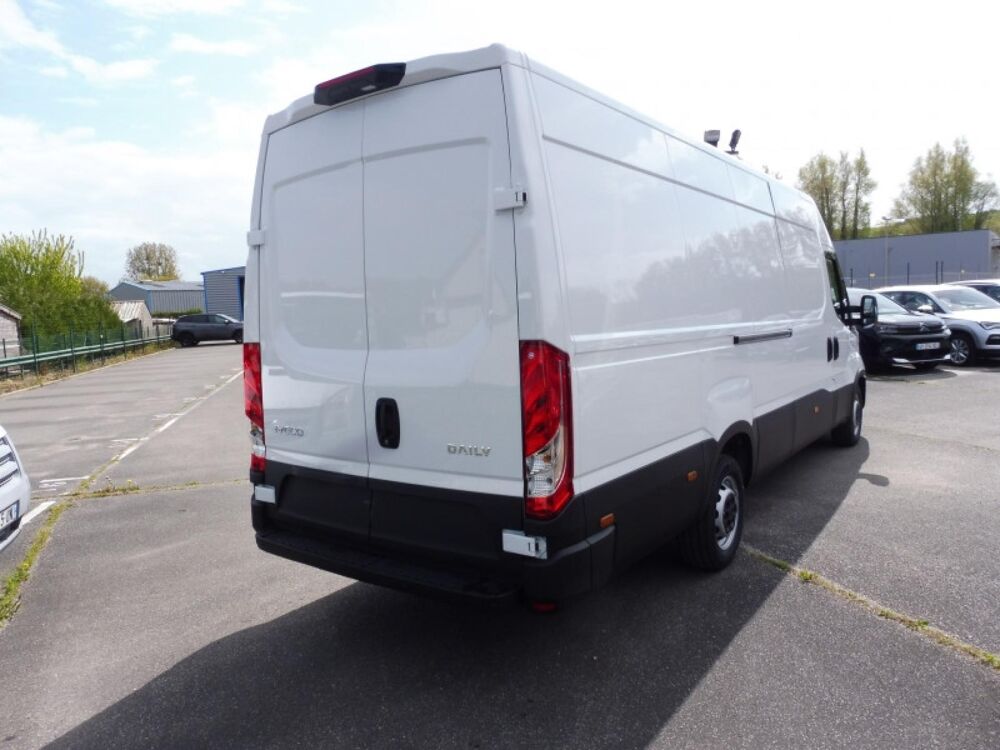 Daily 35s18 3.0 v16 hi-matic h2 180cv 2026 occasion 34190 Ganges