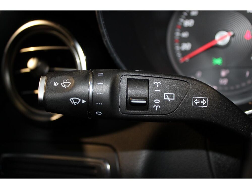 Classe GLC 220d Sportline 4-Matic Pack AMG Line - BVA 9G-Tronic - SUIVI 2019 occasion 95340 Bernes-sur-Oise