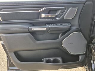 RAM 1500 CREW LAIE SPORT NIGHT EDITION AIR BOX HAYON MULTI 2025 occasion 91830 Le Coudray-Montceaux