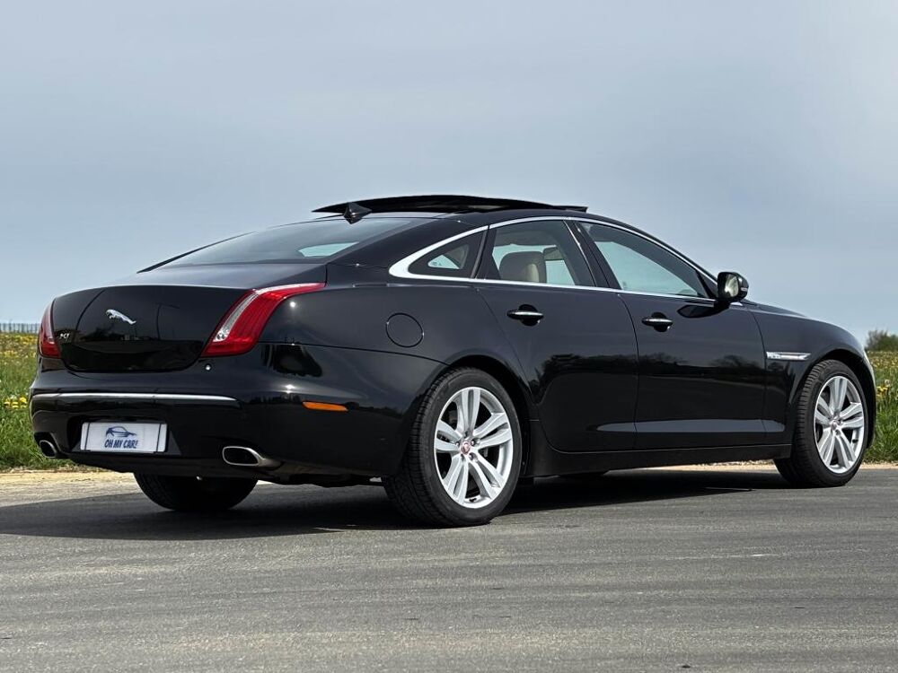 XJ Courte - 3.0 D V6 - 275ch - BVA 8 - Luxe Premium Phase 1 - G 2013 occasion 76710 Eslettes