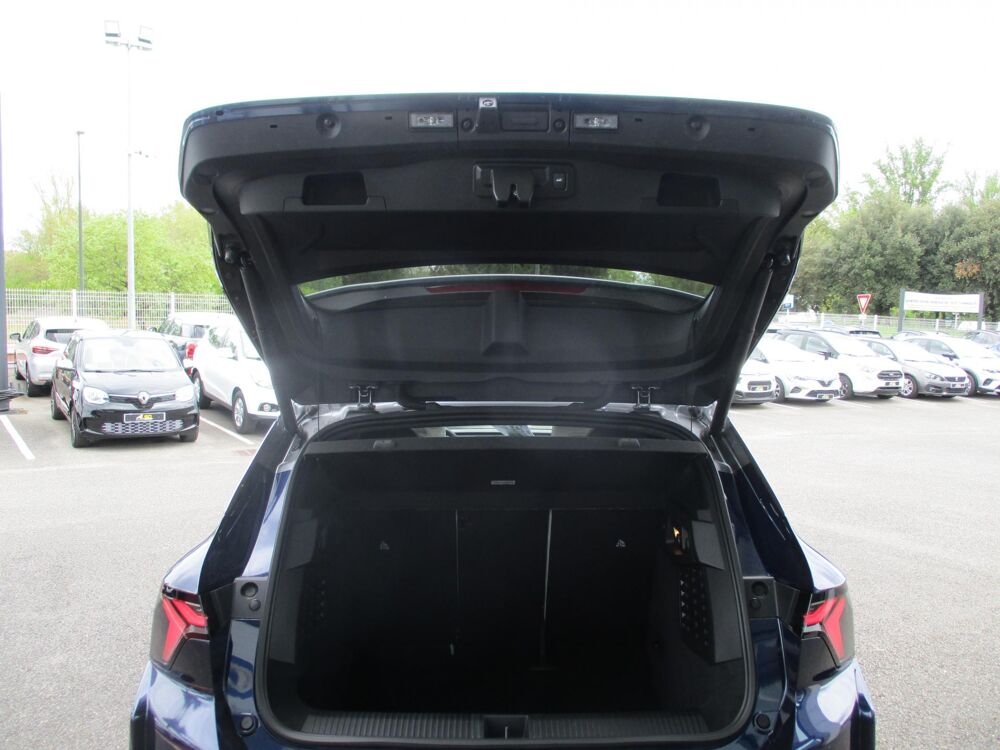Sc&eacute;nic E-Tech 220 E-TECH SUV Techno Iconic 2025 occasion 31660 Bessi&egrave;res