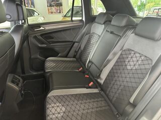 Tiguan 2.0 TDI 150 BLACK R-LINE DSG BVA - GARANTIE 12 MOIS 2021 occasion 16000 Angoul&ecirc;me