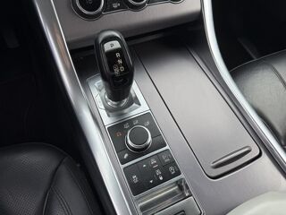 Range Rover 3.0 V6 HSE DYNAMIC - ATTELAGE - VIDANGE BVA - DISTRIBUTION 2015 occasion 49070 Beaucouz&eacute;