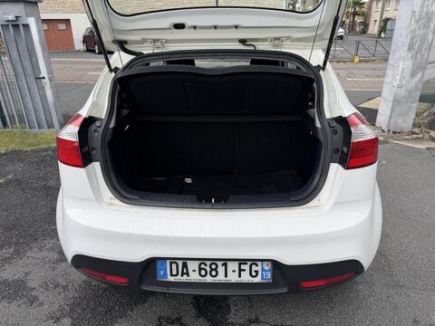 Rio 1.2i - 85 Style + clim 2013 occasion 19100 Brive-la-Gaillarde