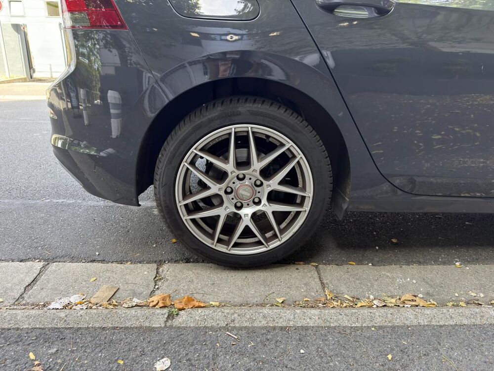 Golf 1.5 eTSI OPF - 150 - BV DSG 7 VIII BERLINE Style 2021 occasion 77185 Lognes