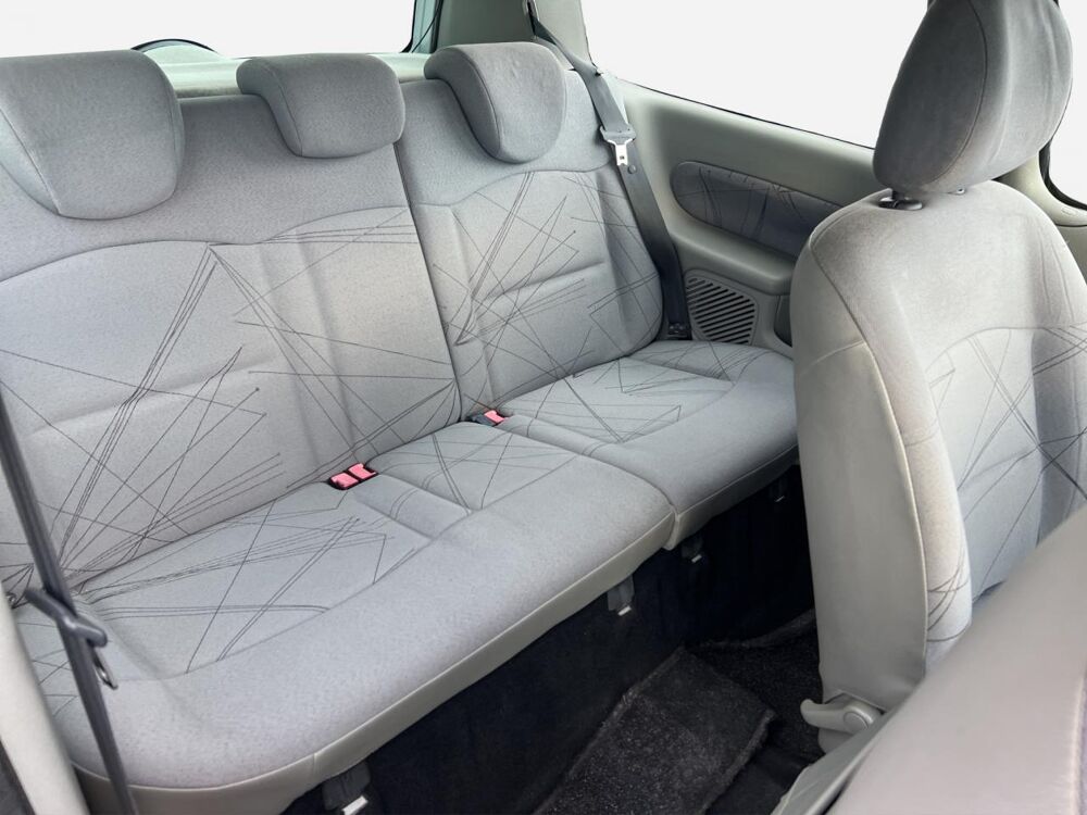 Clio 1.2i 16V II BERLINE Authentique PHASE 2 2004 occasion 06250 Mougins