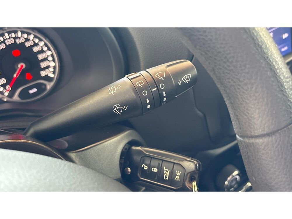 Renegade - 120 4x2 Limited / SUIVI FACTURE / DETECTEUR ANGLE MORT / 2019 occasion 17600 Saujon