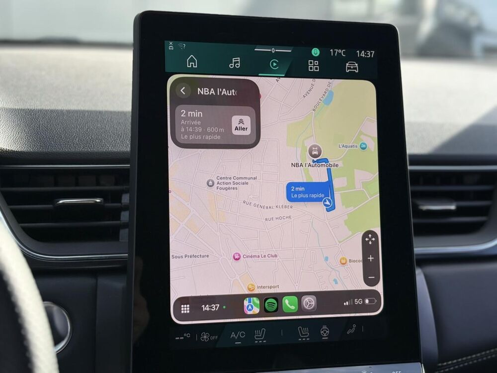 Symbioz E-Tech Full Hybrid 145 Iconic avec Cam&eacute;ra 360&deg;, et Hayon mai 2025 occasion 35300 Foug&egrave;res