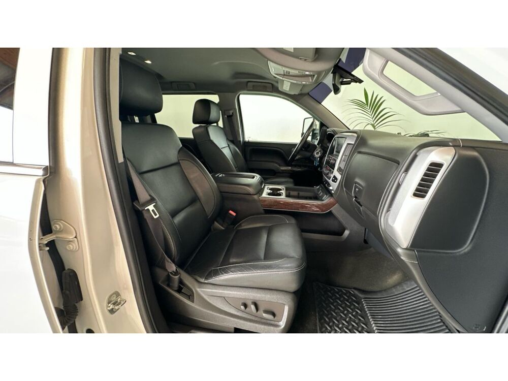 Sierra 1500 V8 6.2 420 ch Version XXL - TVA - CTTE PLATEAU - 4 PLAC 2015 occasion 17600 Saujon