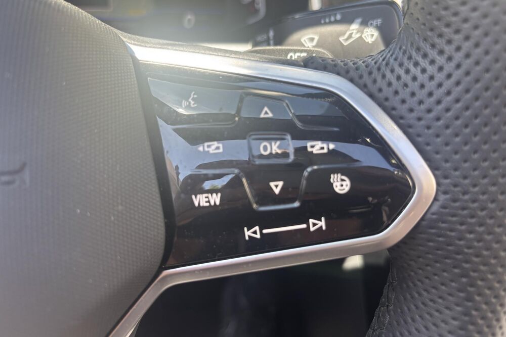 T-ROC 1.5 TSI 150 R-Line - CarPlay - Sieges & Volant Chauffants 2022 occasion 78760 Jouars-Pontchartrain