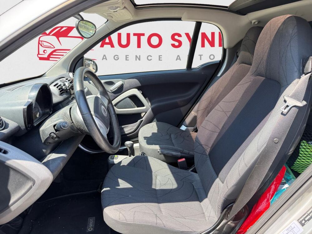 ForTwo Smart Coupe 1.0i - 71 mhd - BV Softouch Passion PHASE 2 2011 occasion 13400 Aubagne
