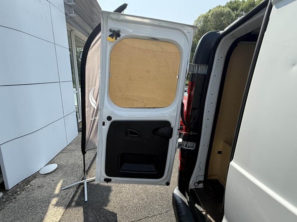 Trafic L1H1 2800 Kg 2.0 Blue dCi - 130 Fourgon Confort L1H1 TVA REC 2023 occasion 19100 Brive-la-Gaillarde