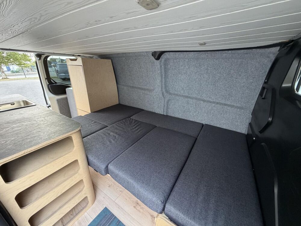 Transit CUSTOM VAN AMENAGE 2.2 125 CH - GARANTIE 6 MOIS 2012 occasion 22400 Lamballe