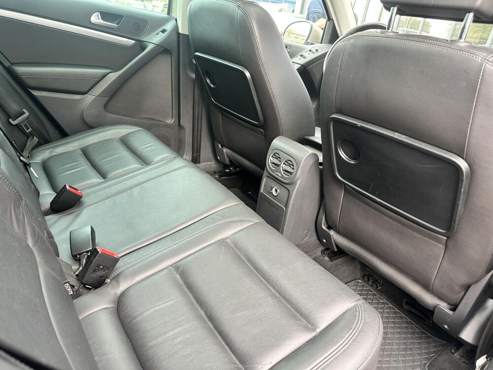 Tiguan 2.0 16V TDI BlueMotion - 140 -DSG7 Carat 4Motion PHASE 2- S 2014 occasion 33450 Montussan