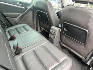 Tiguan 2.0 16V TDI BlueMotion - 140 -DSG7 Carat 4Motion PHASE 2- S 2014 occasion 33450 Montussan