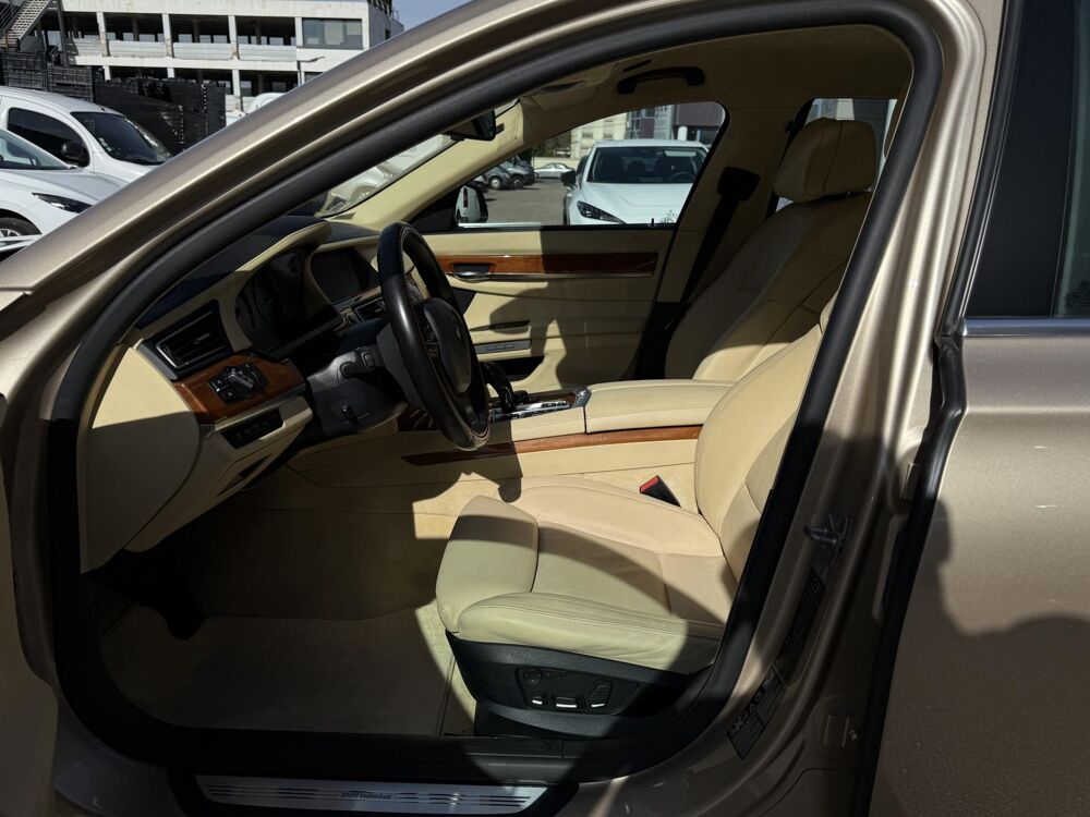 S&eacute;rie 7 750Li xDrive Exclusive Individual SUIVI BMW GARANTIE 12 MOIS 2011 occasion 94360 Bry-sur-Marne
