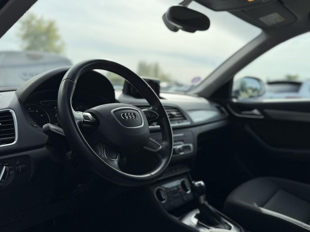 Q3 2.0 TFSI 220 Quattro S-Tronic Ambiente 2015 occasion 35300 Foug&egrave;res
