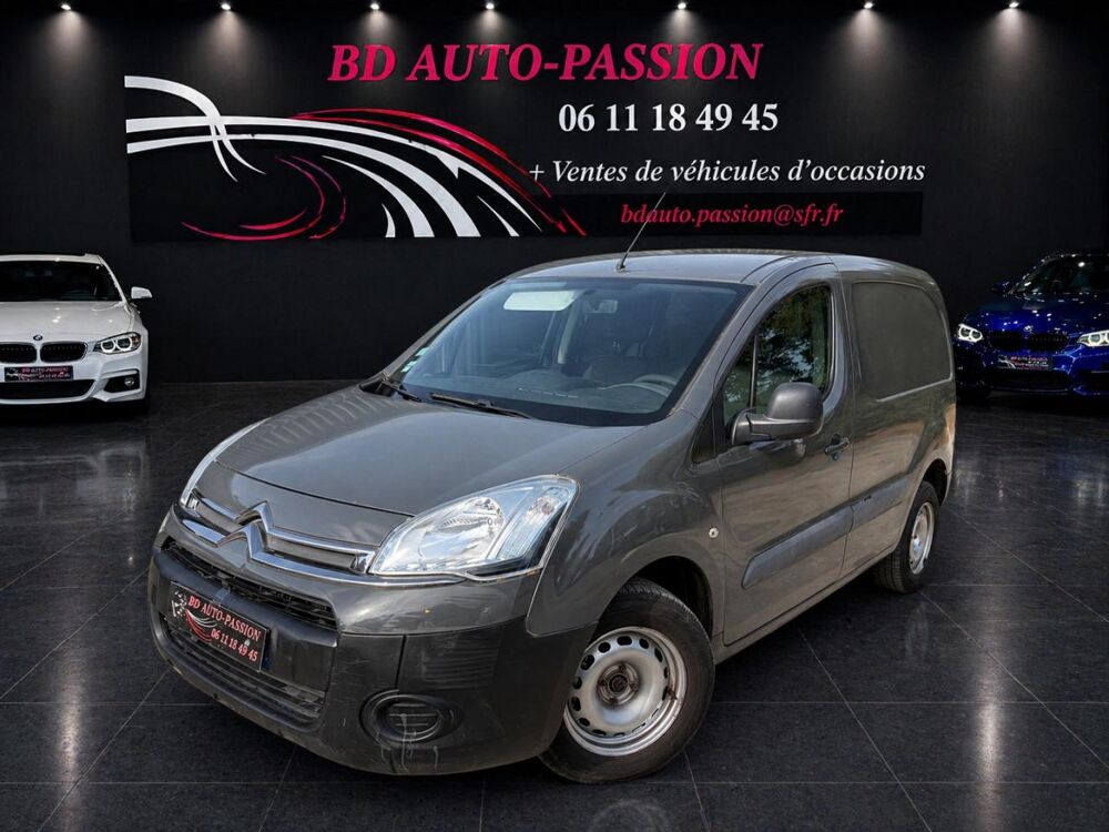 Berlingo 1.6 HDi - 90ch II 2014 Fourgon 3 places / distribution et en 2014 occasion 30260 Orthoux-S&eacute;rignac-Quilhan