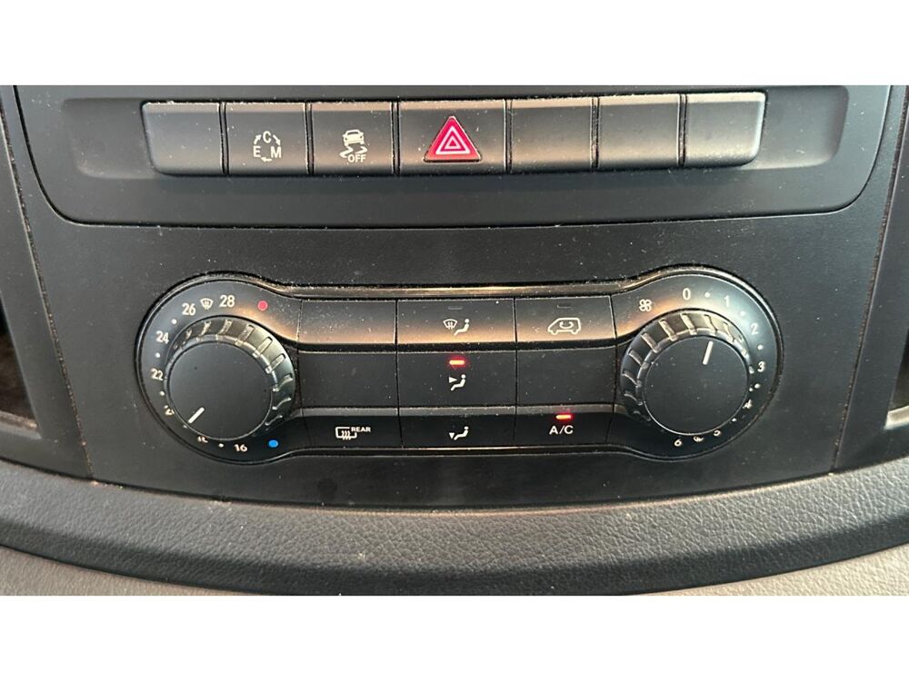 Vito Mixto 114 CDI 7G-Tronic / 1er MAIN / SUIVI COMPLET / 5 PLACE 2018 occasion 17600 Saujon