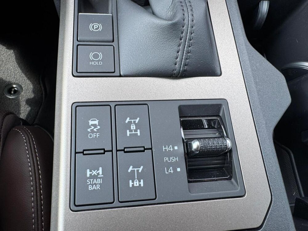 Land Cruiser 4WD WAGON HYBRID 2026 occasion 91830 Le Coudray-Montceaux