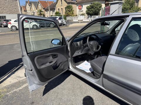 Saxo 1.4 - 75 BVA Exclusive 2000 occasion 19100 Brive-la-Gaillarde