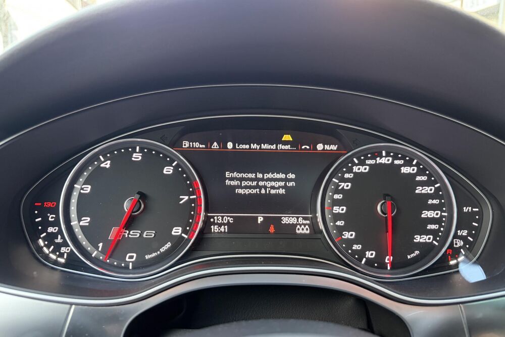 RS6 C7 4.0 V8 TFSI 560 FR BOSE PANO CARBON 21? ENTRETIEN AUDI 2014 occasion 78760 Jouars-Pontchartrain