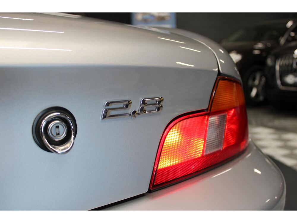 Z3 Roadster 2.8i - 192 - Pack M - Ch&acirc;ssis Sport M - Si&egrave;ges Cha 1999 occasion 59493 Villeneuve-d'Ascq