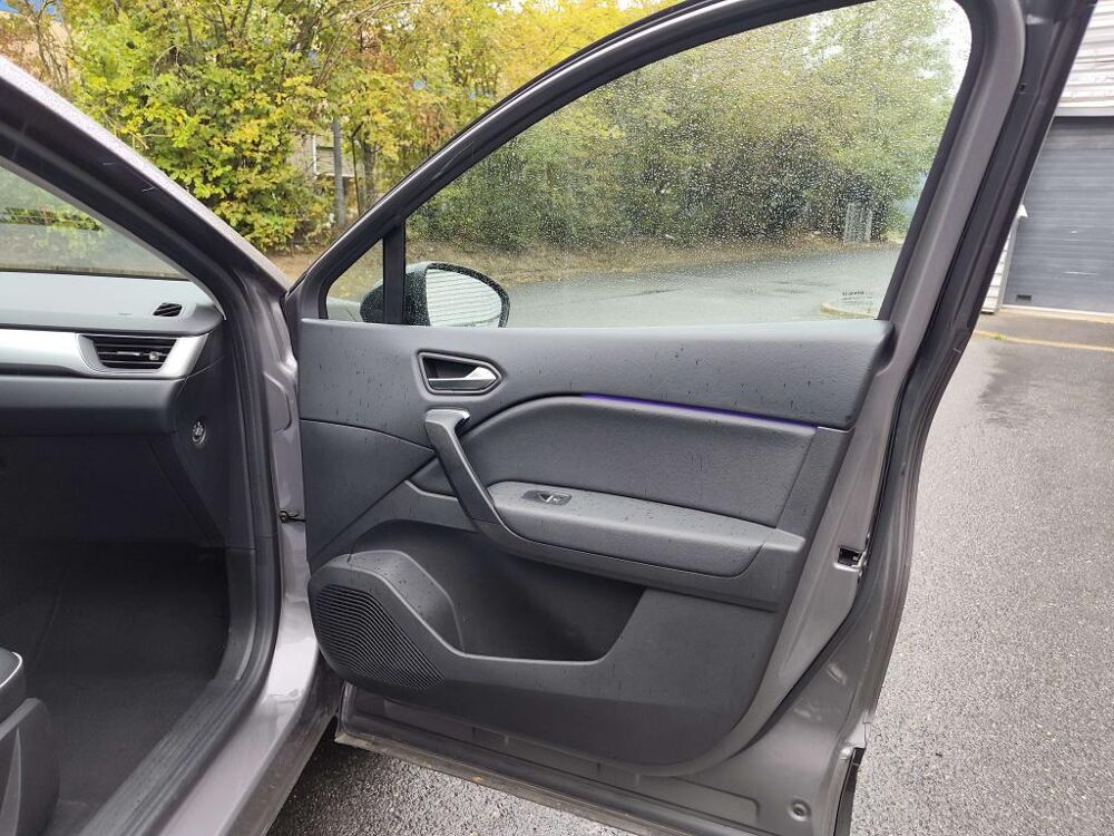 Captur 1.6 E-Tech Hybride - 145 - BVA multi-modes 2021 II Intens P 2022 occasion 77185 Lognes