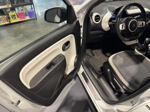 Twingo 0.9TCe Intens - 90 - CLIMATISATION - REGULATEUR - BLUETOOTH 2016 occasion 25300 Pontarlier