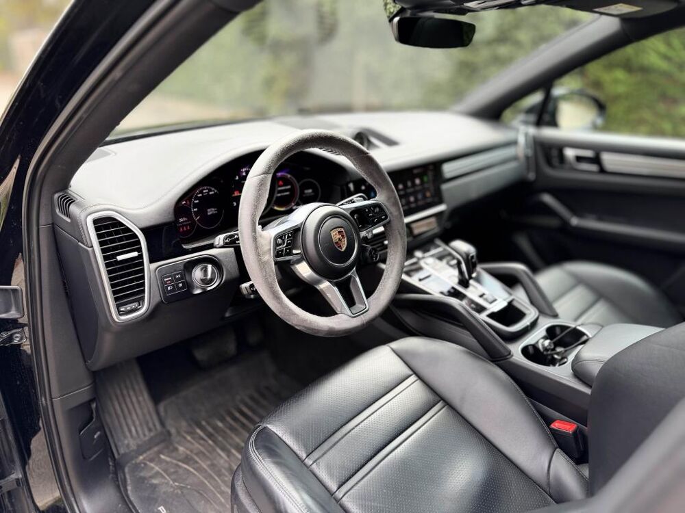 Cayenne 462CH COUPE PLATINUM EDITION - PORSCHE APPROVED 01/2027 - SP 2022 occasion 13760 Saint-Cannat
