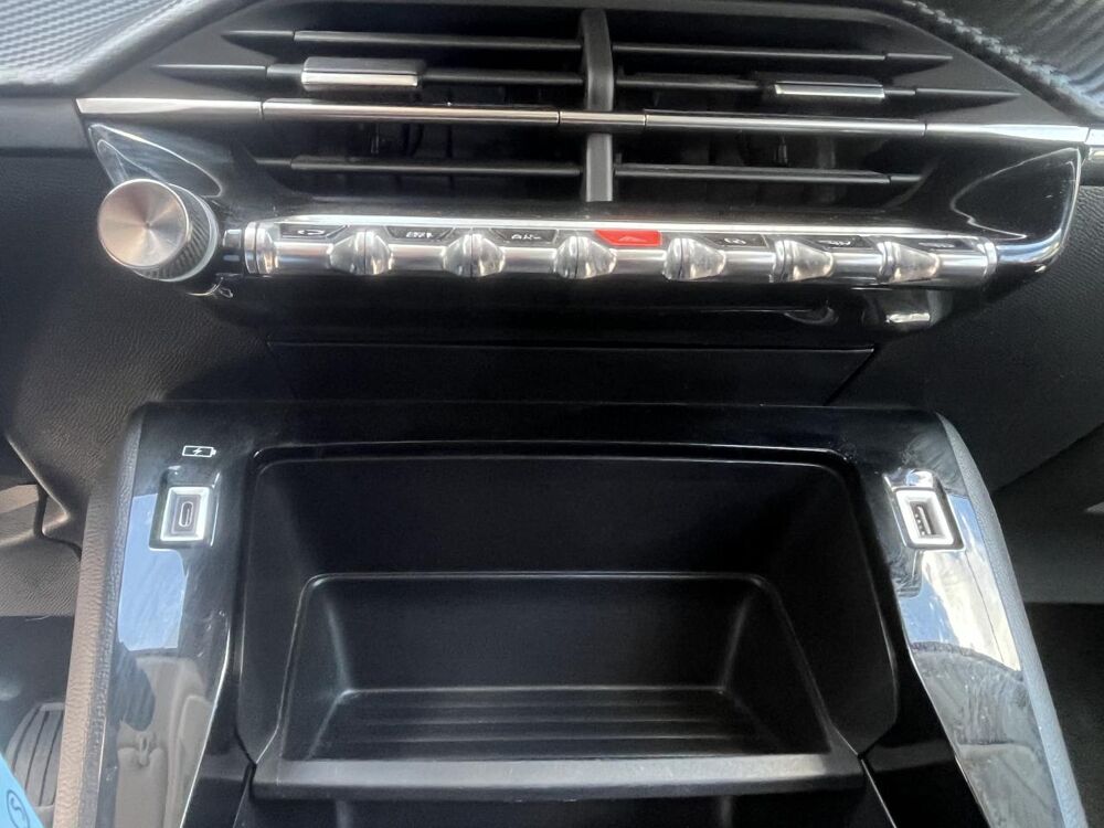 208 1.2i PureTech 12V S&S - 100 II 2019 BERLINE Style PHASE 1 2022 occasion 83490 Le Muy