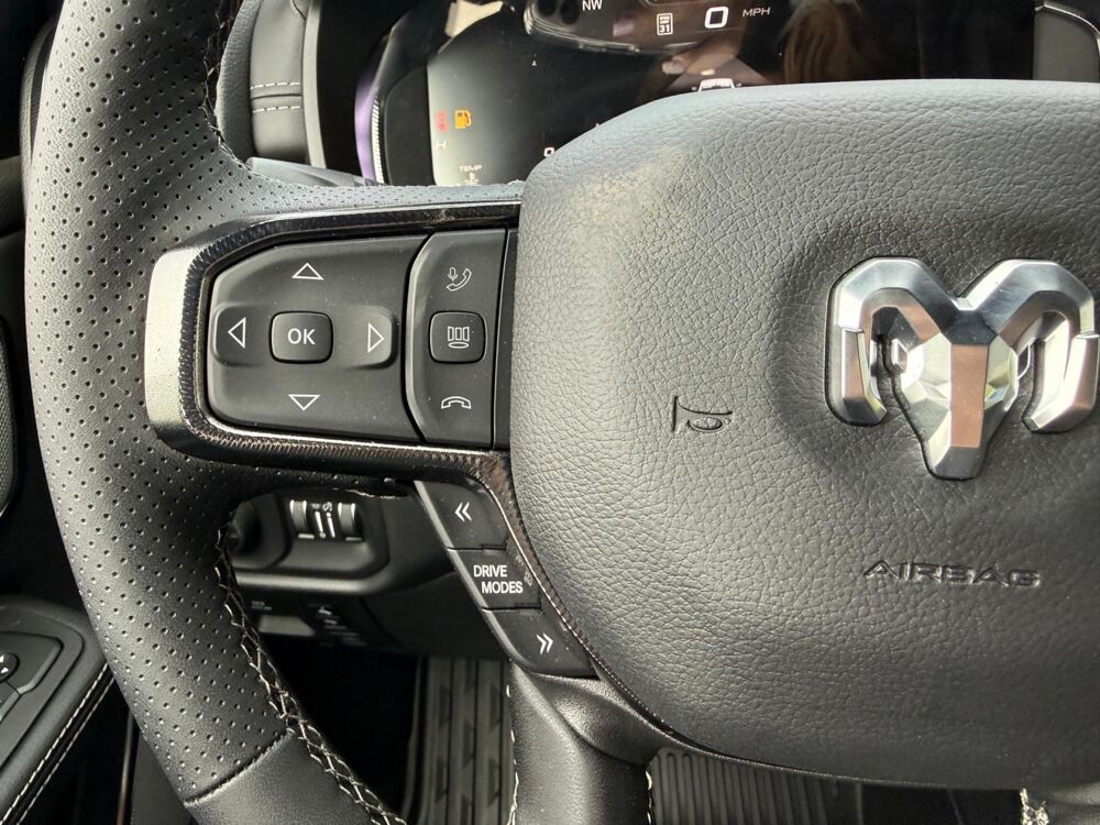 RAM 1500 CREW CAB REBEL AIR HAYON MULTI V8 2026 occasion 91830 Le Coudray-Montceaux