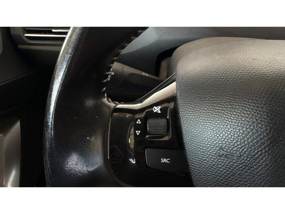 308 SW 2.0 BlueHDi - 150 ch BREAK Allure / CAMERA DE RECUL / SU 2015 occasion 17600 Saujon