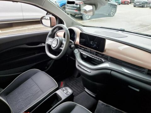 500 Electrique 118ch 42.0kWh avec Apple Car Play et Climatisatio 2023 occasion 35300 Foug&egrave;res