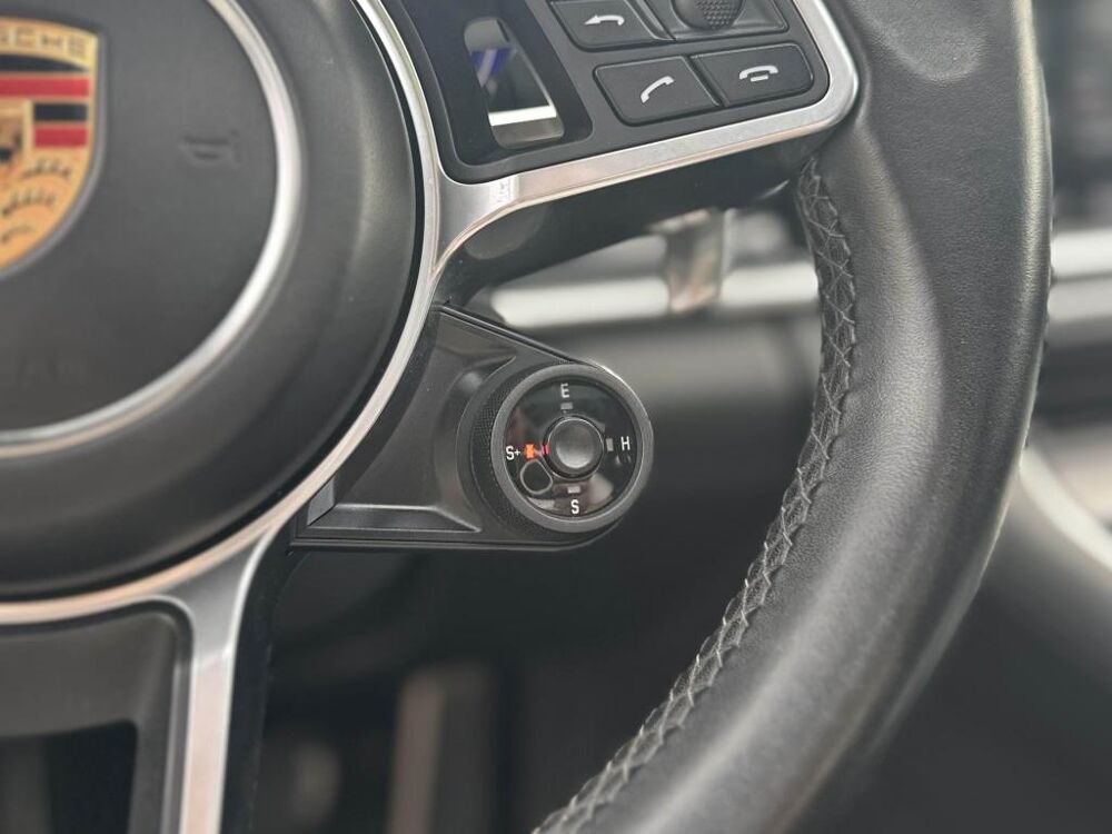Panamera V6 4 E-HYBRID 462 PDK - TOIT PANO - ROUES ARRIERE DIRECTRICE 2017 occasion 13760 Saint-Cannat