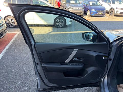 C4 1.5 BlueHDi 130 BV EAT8 Shine, Cam&eacute;ra de recul, CarPlay, Cli 2022 occasion 31660 Bessi&egrave;res