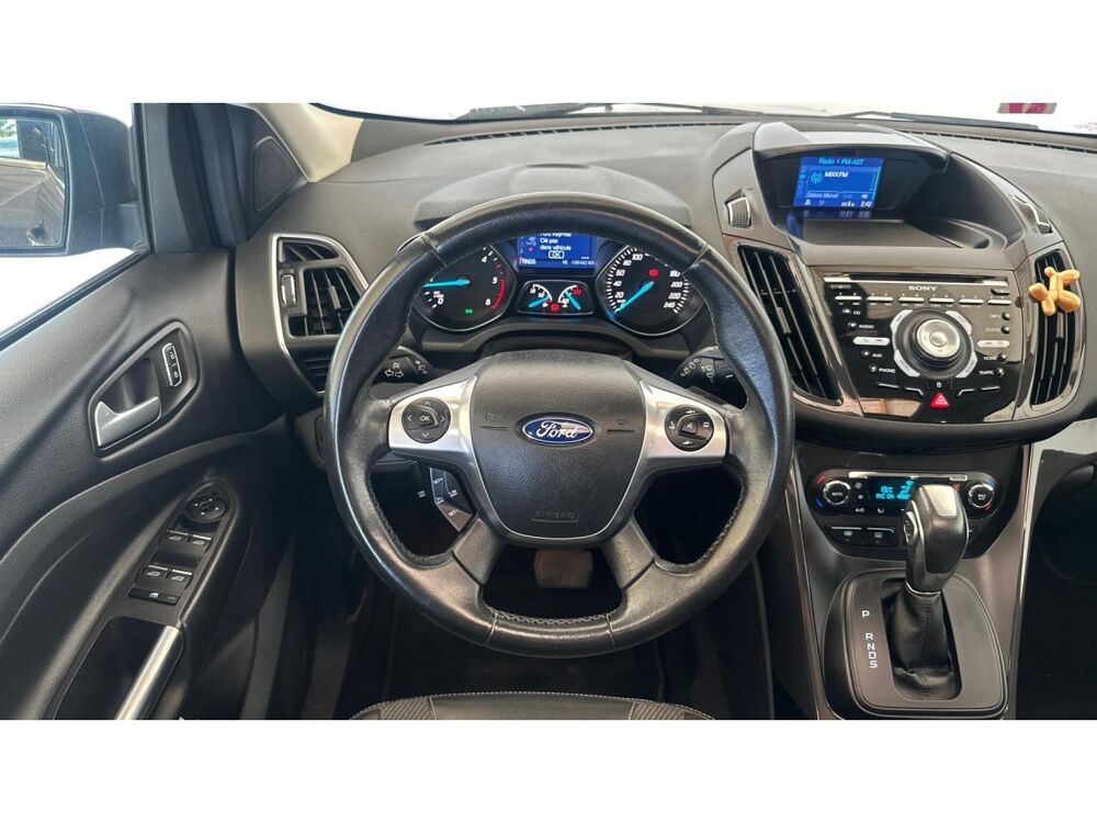 Kuga 2.0 TDCi 180 ch 4x4 BVA Titanium - ATTELAGE - TOIT OUVRANT - 2014 occasion 17600 Saujon