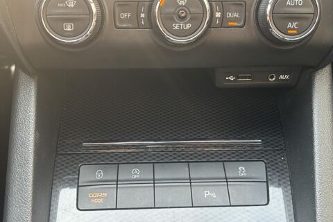 Octavia Skoda RS 2.0 TSI 220 DSG - Sieges RS & Sieges chauffants 2014 occasion 78760 Jouars-Pontchartrain