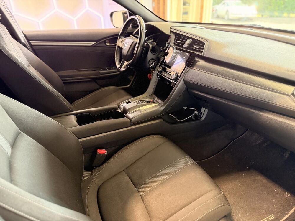 Civic 1.6 IDTEC 120 ch EXECUTIVE BVA - Garantie 12 mois 2019 occasion 16000 Angoul&ecirc;me