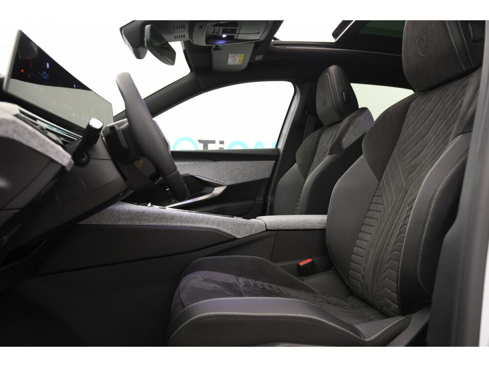 3008 Plug-in Hybrid 195 e-DCS7 GT T.O+CHARGEUR 7.4kW/NEUF/PAS DE 2026 occasion 33620 Cavignac
