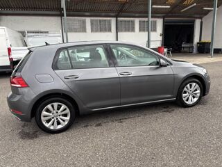 Golf 1.6 16V TDI CR - 115 - BV DSG 7 VII BERLINE Confortline 2017 occasion 47200 Saint-Pardoux-du-Breuil