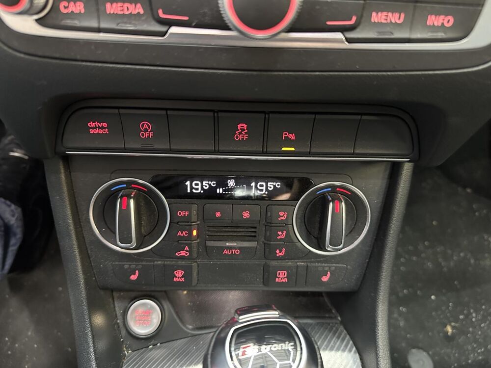 Q3 2.0 TDI 150 BUSINESS LINE QUATTRO S-TRONIC BVA 2016 occasion 33370 Artigues-pr&egrave;s-Bordeaux