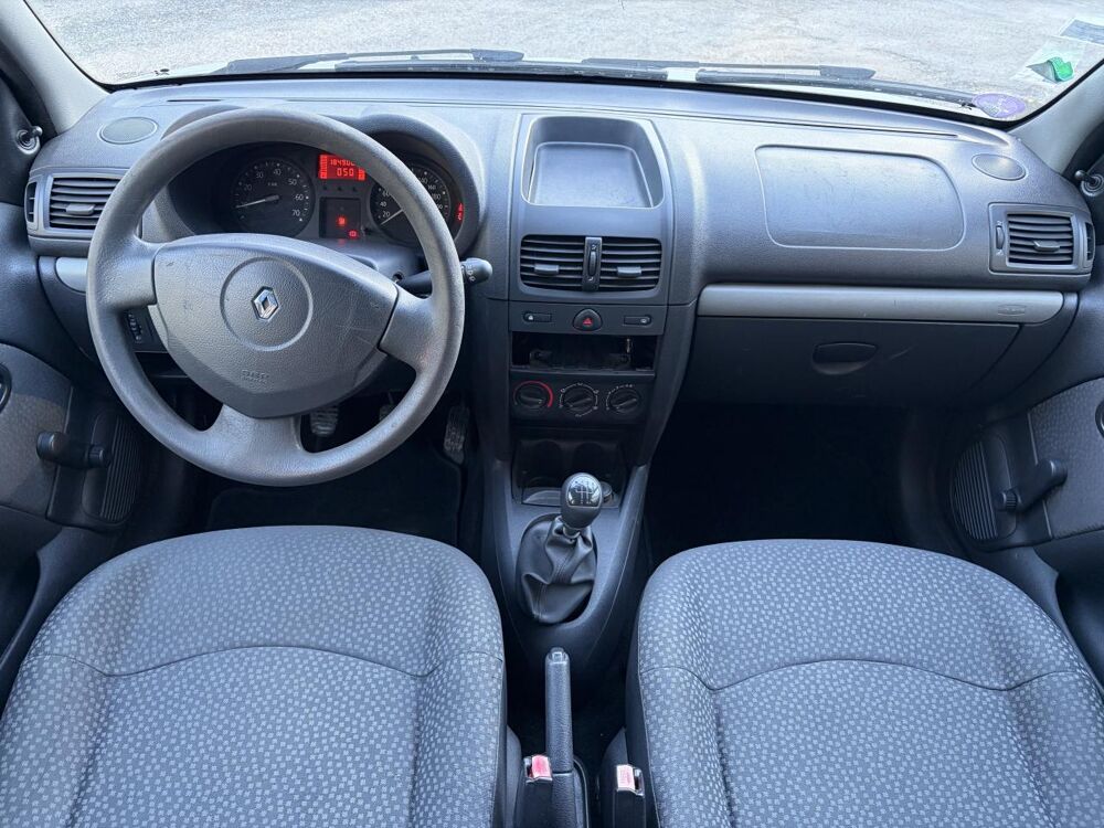 Clio 1.2i 75CH GPL II Campus Evolution / Distribution et entreti 2010 occasion 30260 Orthoux-S&eacute;rignac-Quilhan