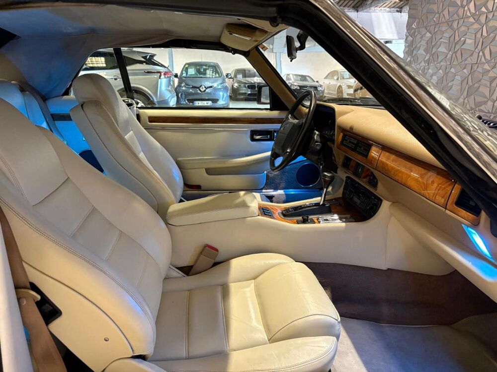XJS Cabriolet 4.0i - BVA CABRIOLET . PHASE 2 1995 occasion 78680 &Eacute;p&ocirc;ne