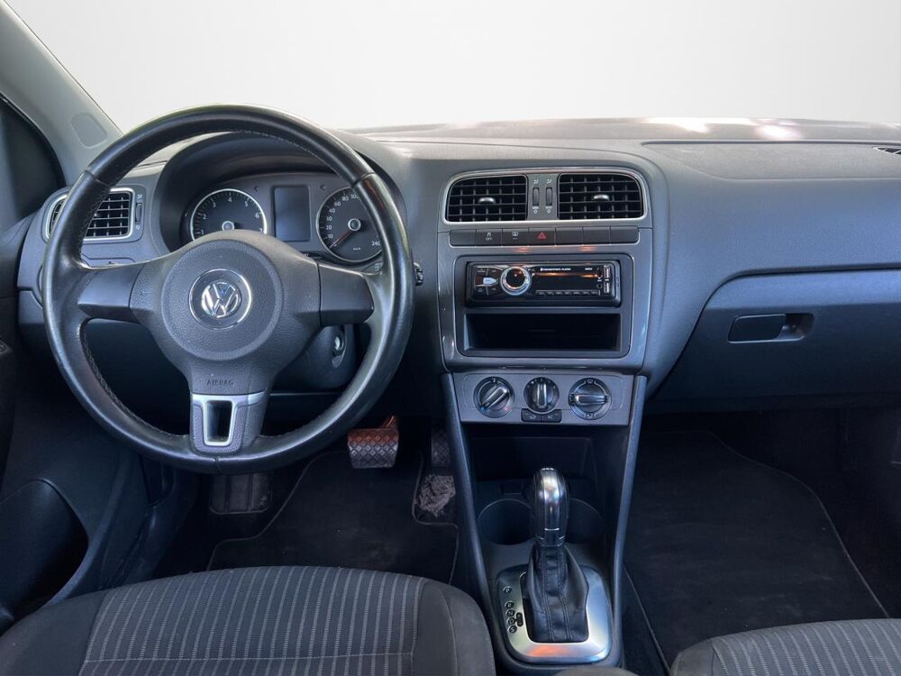 Polo 1.4i - 85 - BV DSG V 6R Confortline PHASE 1 2012 occasion 06250 Mougins