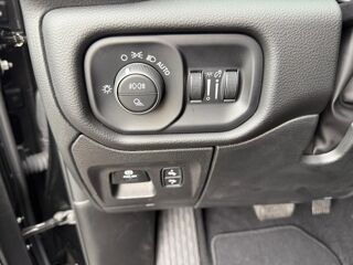 RAM 1500 CREW LAIE SPORT NIGHT EDITION 2025 occasion 91830 Le Coudray-Montceaux