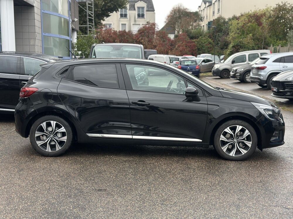 Clio 1.6 E-Tech Hybride - 145 - BVA multi-modes V BERLINE Evolut 2023 occasion 94360 Bry-sur-Marne